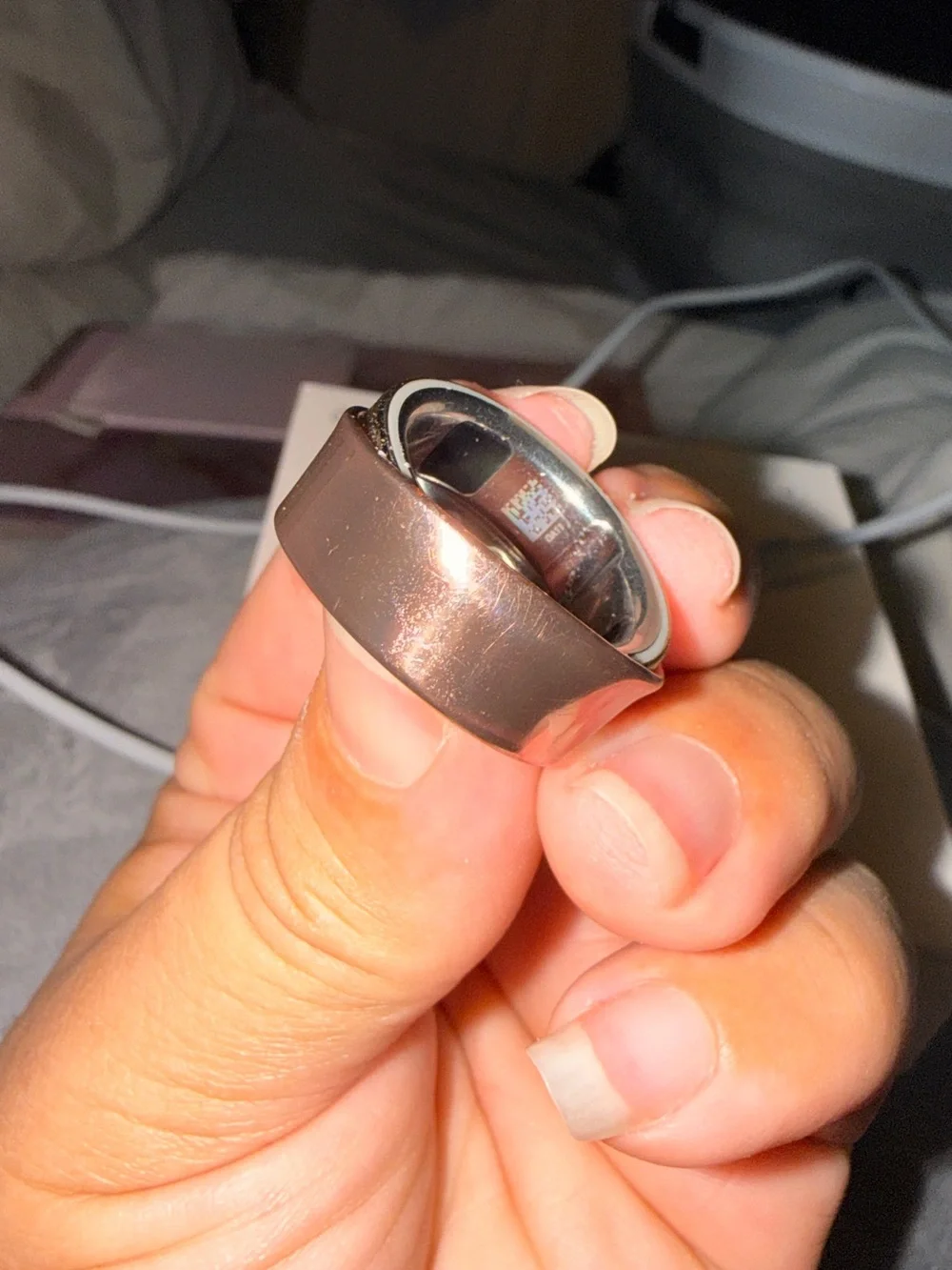 Oura Ring Gen 4 (Size 9) & Charger Dock - Rose Gold